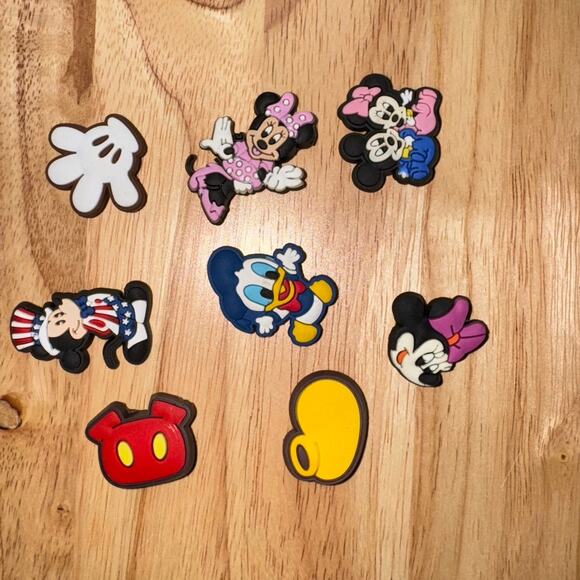 9 pcs Disney Assortment Jibbitz Shoe Charms for Croc Mickey - Picture 1 of 5